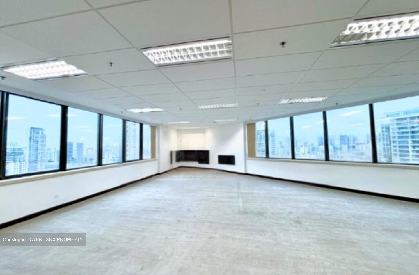 United Square (D11), Office #469334871